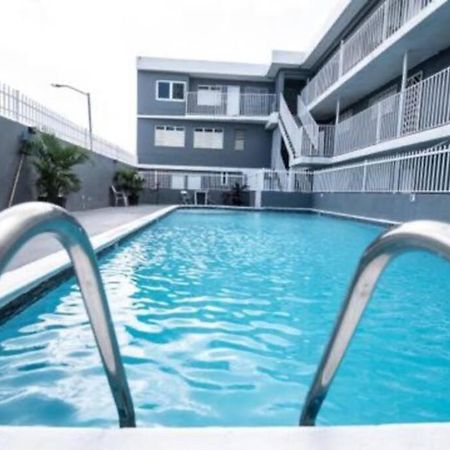 Modern 2Br With Kingbed In The Heart Of Isla Verde Strip Daire San Juan Dış mekan fotoğraf
