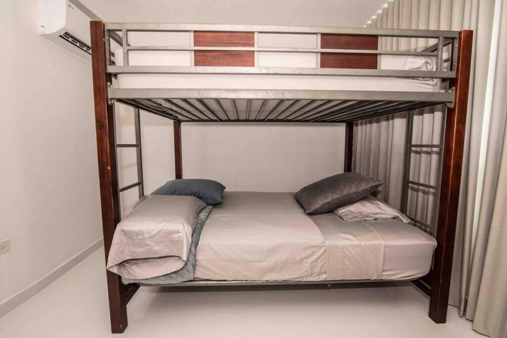 Modern 2Br With Kingbed In The Heart Of Isla Verde Strip Daire San Juan Dış mekan fotoğraf